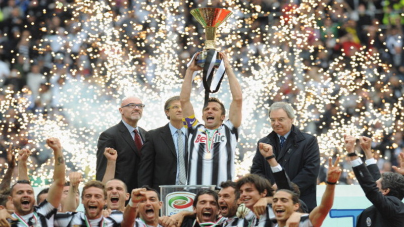 Juventus Complete Unbeaten Season