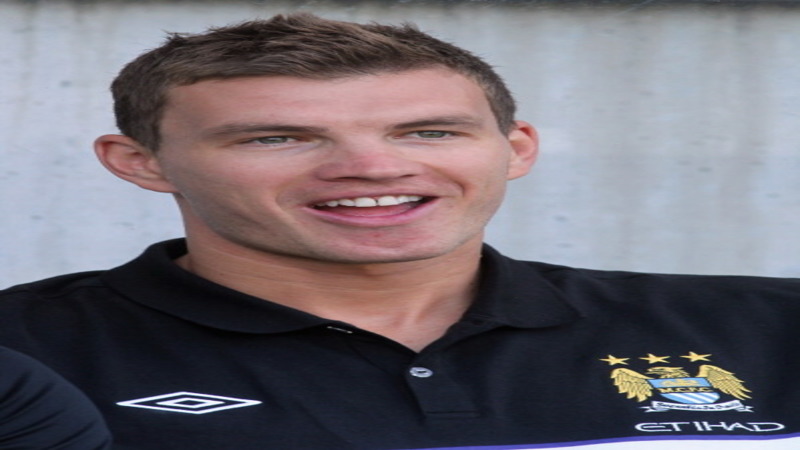 Dzeko: I'm Not Leaving City