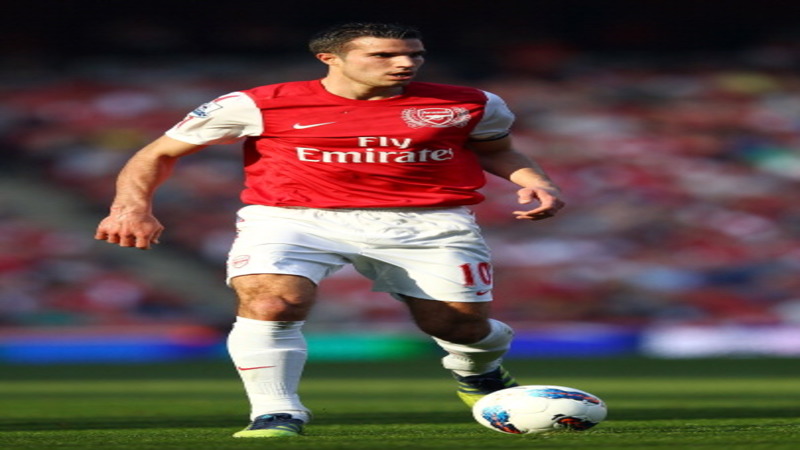 Agent Claims RVP Has Signed With Juve