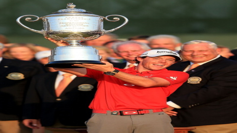 McIlroy Romps To US PGA Championship