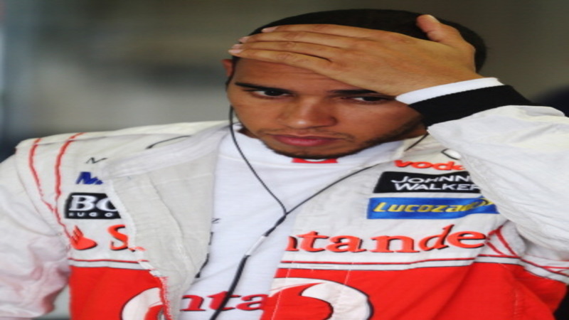 Hamilton Apologises After Twitter Gaffe