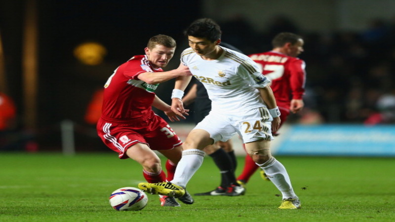 Capital One Cup 2012-13: Swansea City beat Middlesbrough to enter semis