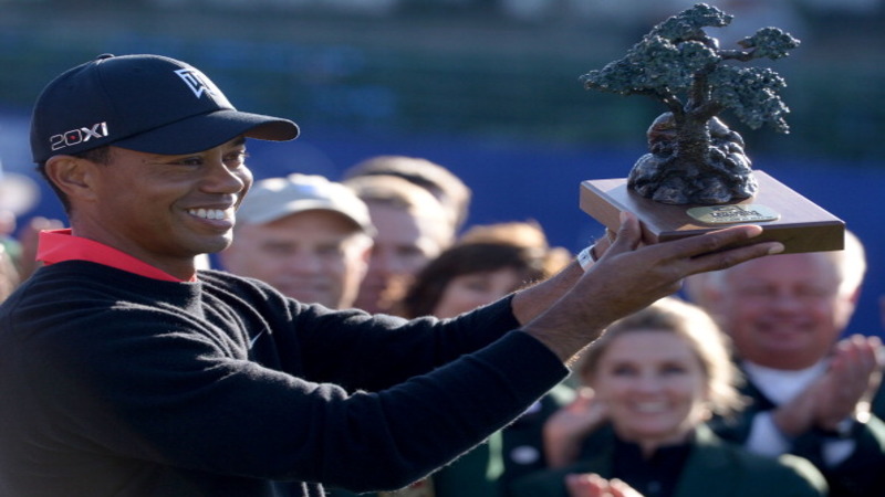 Woods Starts 2012 With Big Win