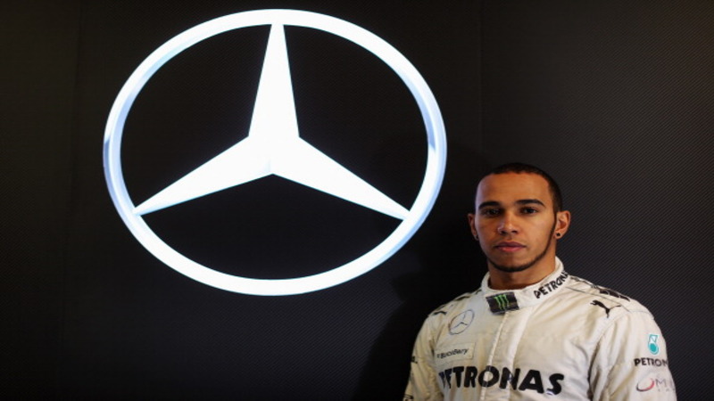 Hamilton Plays Down Expectations