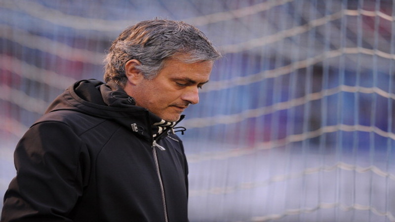 Mourinho Hints At Chelsea Return