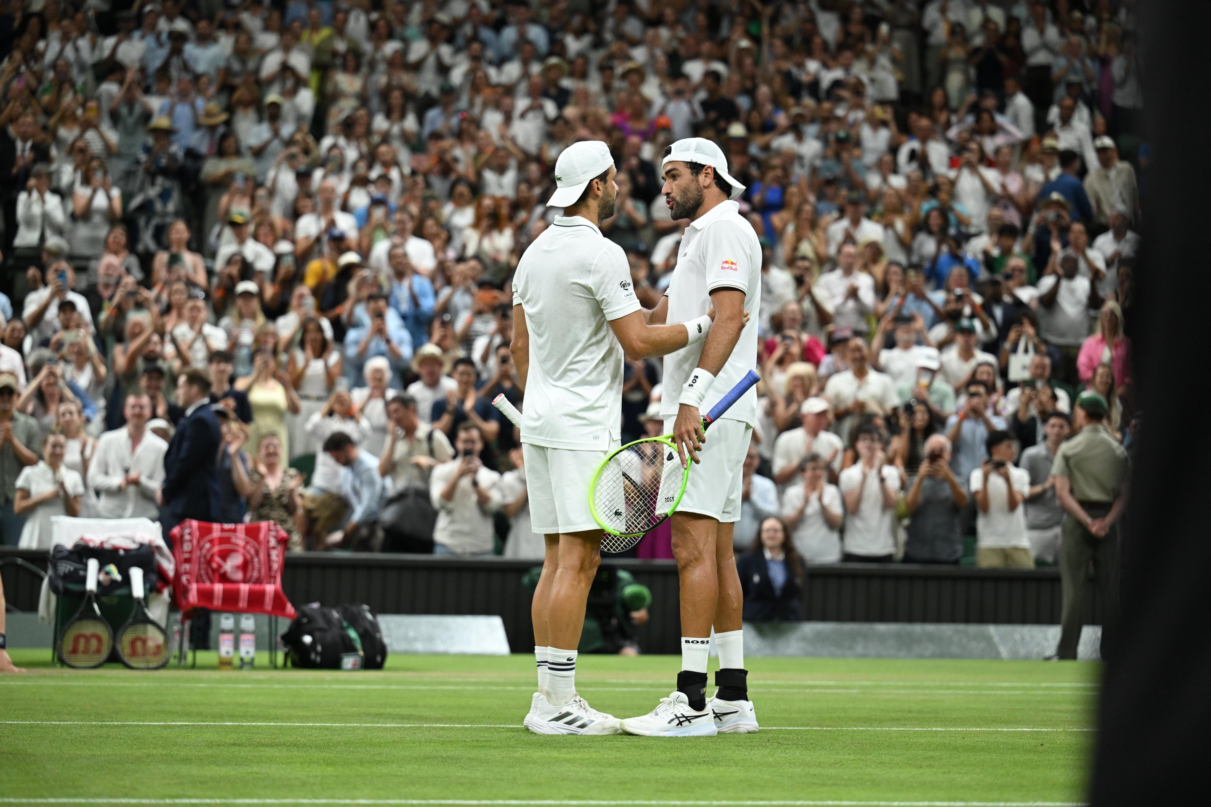 Dimitrov Sees Off Berrettini in Five-Set Thriller at Wimbledon